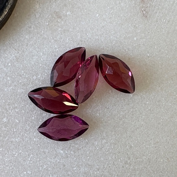 Natural Rhodolite Garnet - Picture 8 of 8